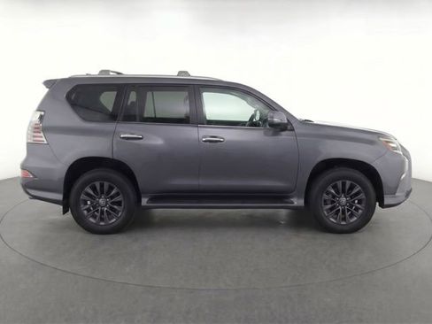 Used 2023 Lexus GX 460 Premium w/ Accessory Package AWD/4WD image 2