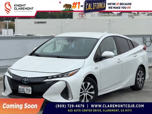 Used 2021 Toyota Prius Prime XLE FWD image 1