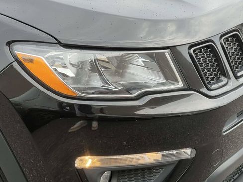 Used 2018 Jeep Compass Latitude w/ Popular Equipment Group AWD/4WD image 8