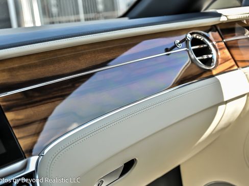 Used 2020 Bentley Continental GT image 52