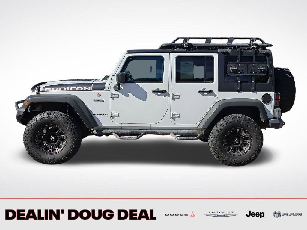 Used 2017 Jeep Wrangler Unlimited Rubicon AWD/4WD image 3