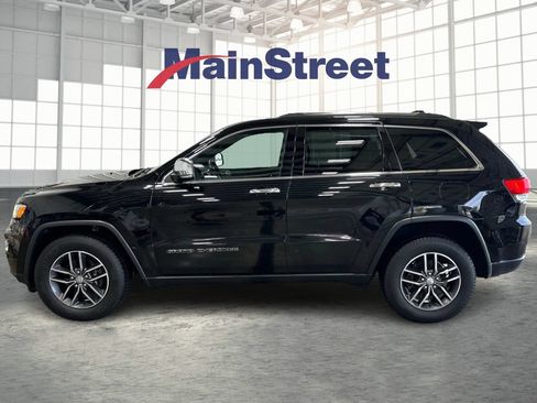 Used 2017 Jeep Grand Cherokee Limited AWD/4WD image 2