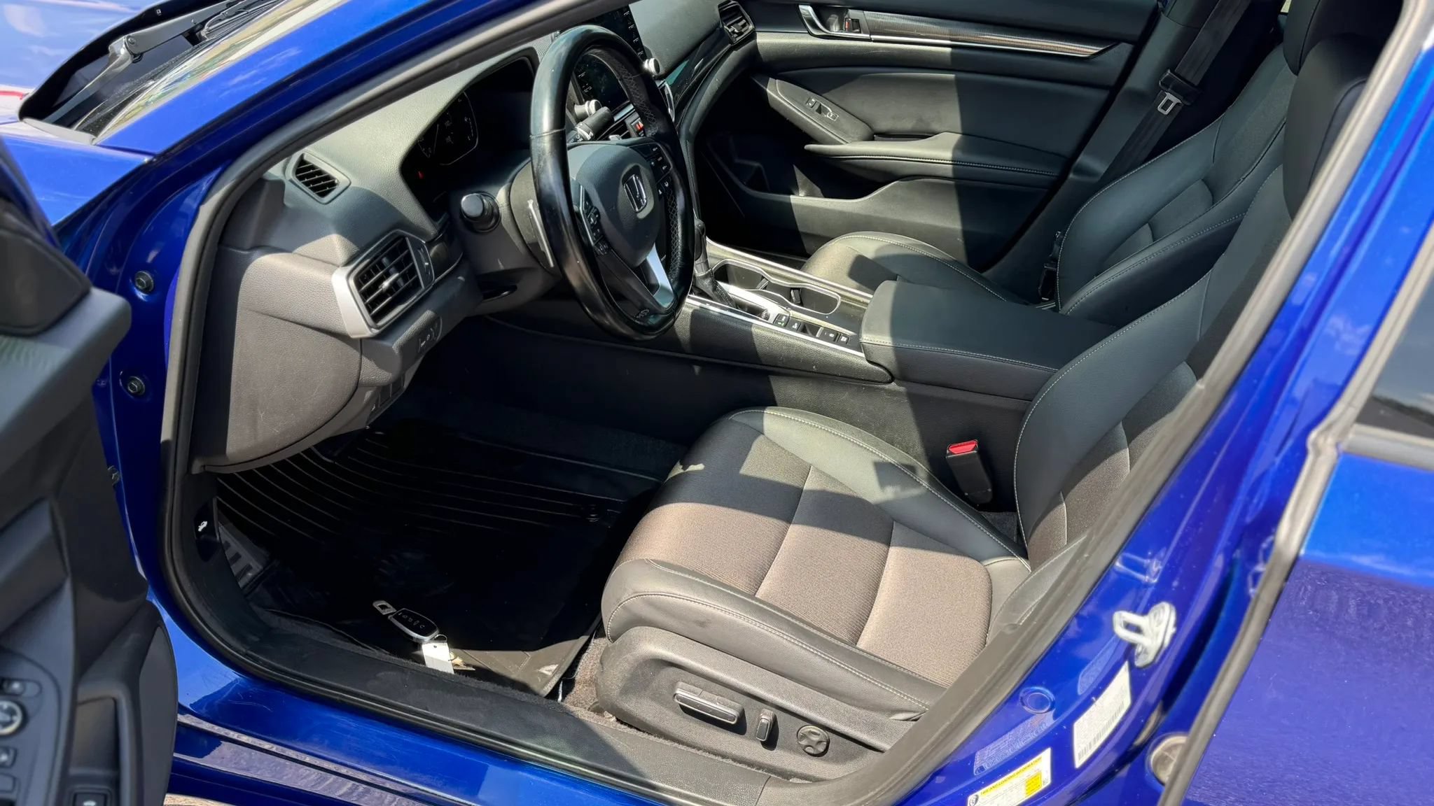Used 2022 Honda Accord Sport image 10