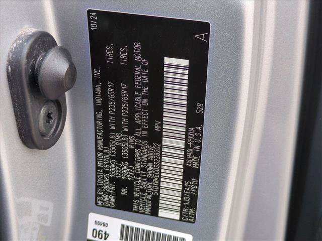 Used 2025 Toyota Sienna XLE FWD image 25