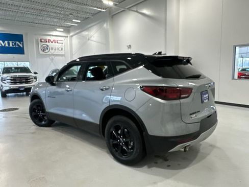 Used 2025 Chevrolet Blazer LT w/ Midnight/Sport Edition image 10