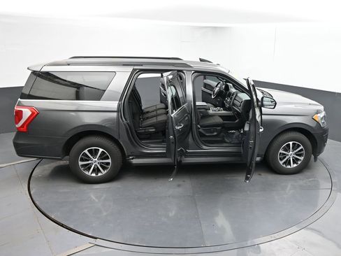 Used 2019 Ford Expedition Max XLT AWD/4WD image 70