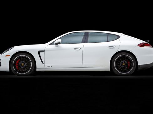 Used 2016 Porsche Panamera GTS image 9