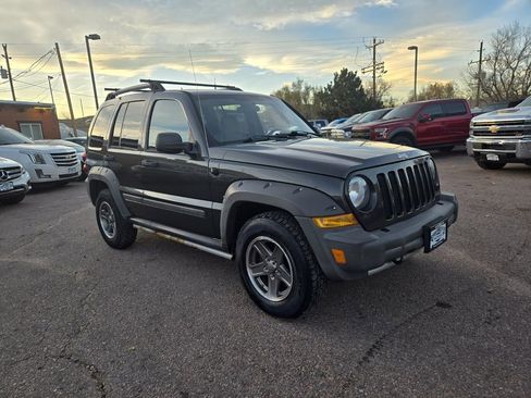 Used 2005 Jeep Liberty Renegade image 13
