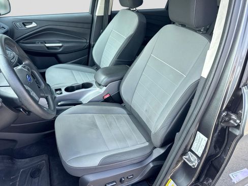 Used 2015 Ford Escape SE w/ Equipment Group 201A AWD/4WD image 18