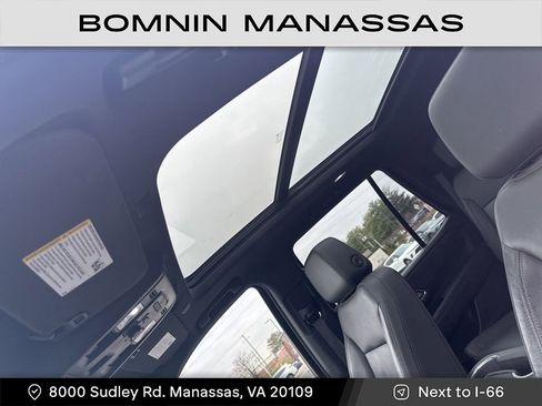 Used 2021 Chevrolet Tahoe LT w/ LT Signature Package image 3