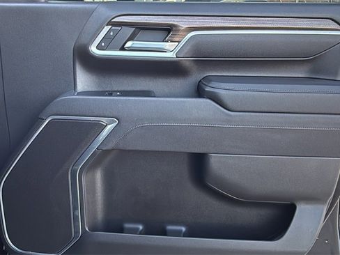 Used 2025 Chevrolet Silverado 2500 LT w/ Trail Boss Package image 27