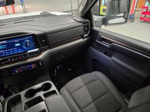 Used 2025 Chevrolet Silverado 2500 LT w/ Convenience Package AWD/4WD image 44