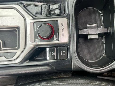 Used 2019 Subaru Forester Premium w/ All-Weather Package image 23