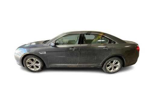 Used 2016 Ford Taurus SE image 2