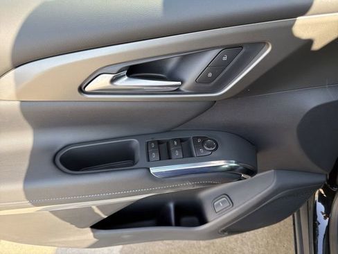 New 2026 Chevrolet Traverse LT w/ Midnight/Sport Edition image 14