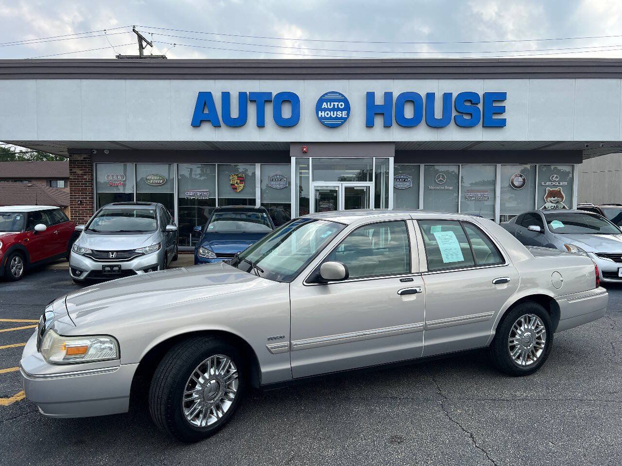 Used 2010 Mercury Grand Marquis LS RWD image 7