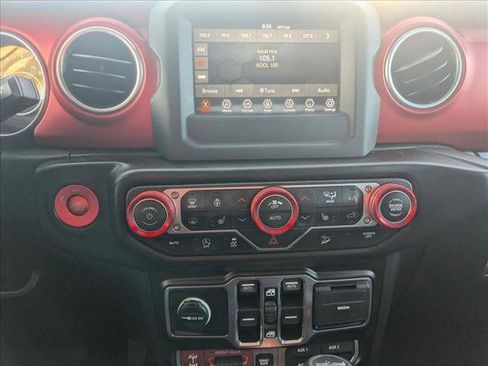 Used 2019 Jeep Wrangler Unlimited Rubicon w/ Cold Weather Group image 15