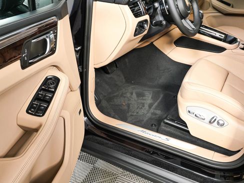 New 2026 Porsche Macan S AWD/4WD image 8
