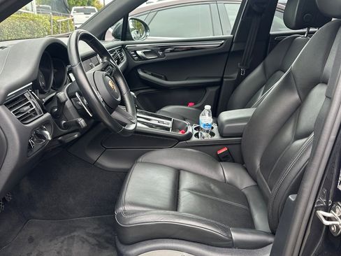 Used 2022 Porsche Macan S AWD/4WD image 9