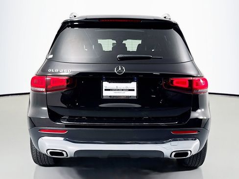 Certified 2022 Mercedes-Benz GLB 250 image 4