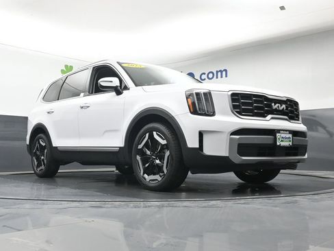 Used 2023 Kia Telluride S w/ S Sunroof Package AWD/4WD image 32