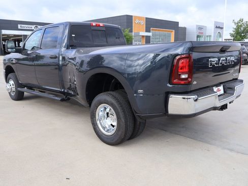 New 2026 RAM 3500 Tradesman AWD/4WD image 22