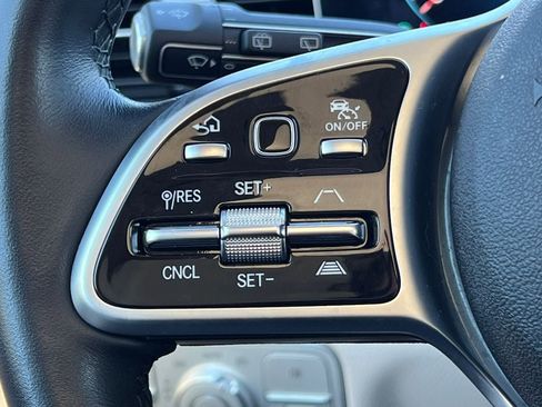 Used 2022 Mercedes-Benz GLS 450 4MATIC image 24