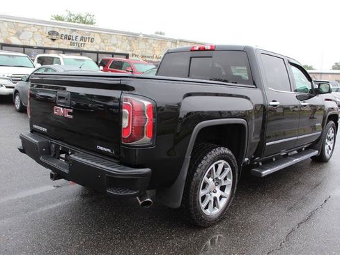 Used 2018 GMC Sierra 1500 Denali AWD/4WD image 7