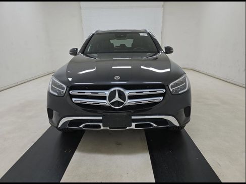 Used 2022 Mercedes-Benz GLC 300 w/ Premium Package Lite image 2