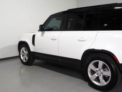 Used 2024 Land Rover Defender 110 S AWD/4WD image 58