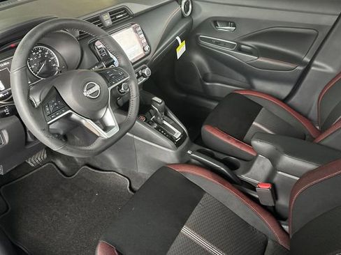 New 2025 Nissan Versa SR w/ Trunk Package image 5