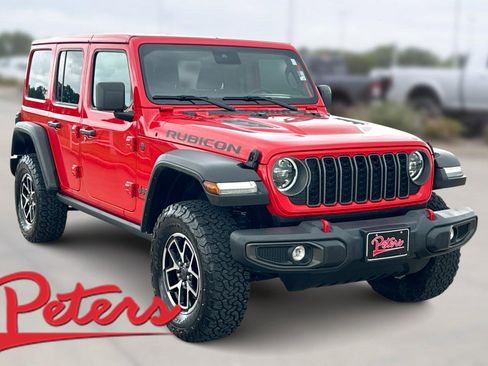 Used 2025 Jeep Wrangler Unlimited Rubicon AWD/4WD image 1