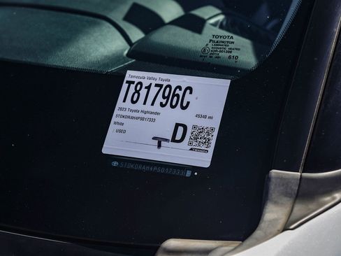 Certified 2023 Toyota Highlander XLE image 34