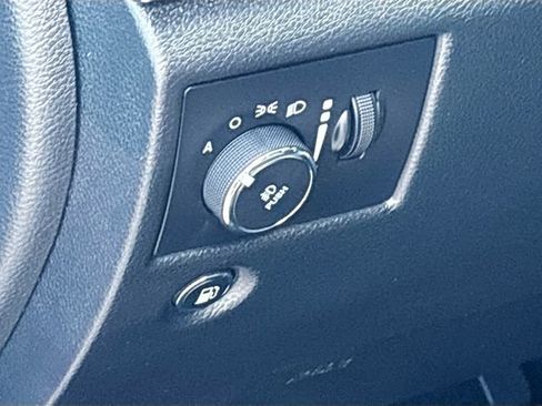 Used 2020 Jeep Grand Cherokee Limited AWD/4WD image 10