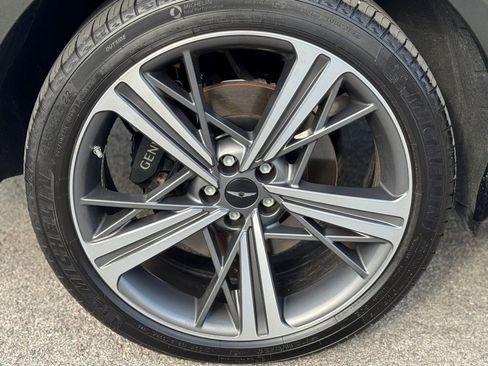 Used 2025 Genesis GV80 3.5T e-SC image 9