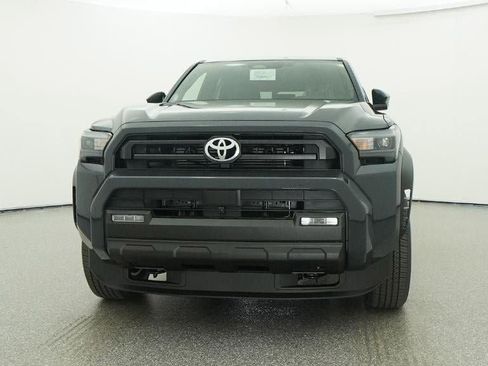 New 2026 Toyota 4Runner SR5 AWD/4WD image 31