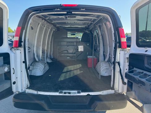 Used 2011 Chevrolet Express 1500 AWD w/ Power Package image 12