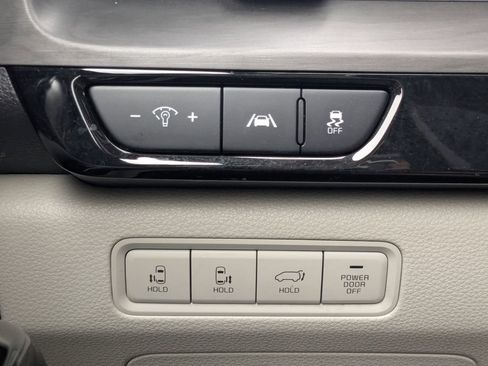 Used 2022 Kia Carnival SX FWD image 41