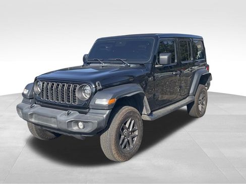 Used 2024 Jeep Wrangler Unlimited Sport AWD/4WD image 3