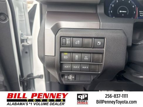 Used 2025 Toyota Tacoma TRD Sport w/ TRD Sport Upgrade Package image 25