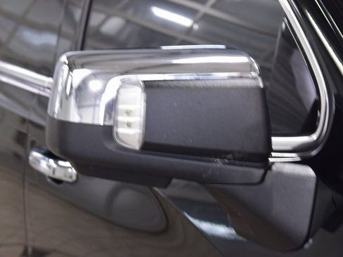 Used 2021 GMC Sierra 1500 SLT w/ SLT Premium Package image 15