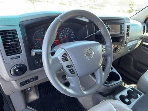 Used 2018 Nissan NV 3500 SL RWD image 25