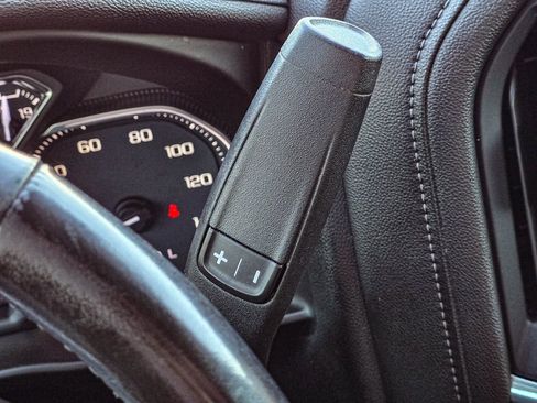 Used 2020 GMC Sierra 1500 SLT w/ SLT Premium Plus Package image 32