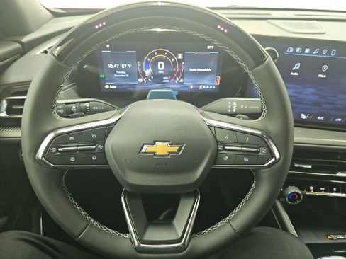 New 2026 Chevrolet Traverse LT w/ Enhanced Driving Package image 8