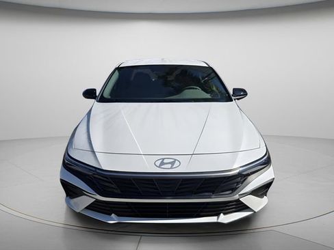 Used 2026 Hyundai Elantra Sport w/ Cargo Package FWD image 3