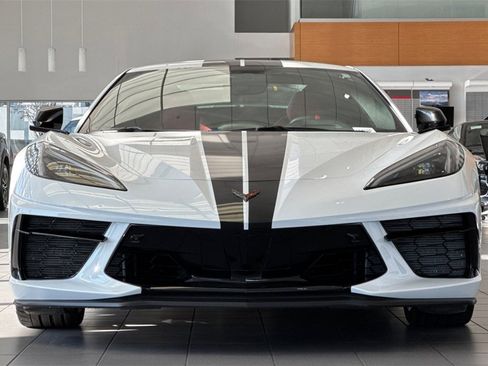 Used 2022 Chevrolet Corvette Stingray w/ Z51 Performance Package image 7