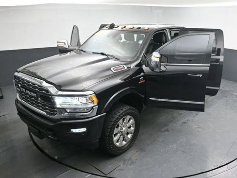 Used 2024 RAM 2500 Limited image 27