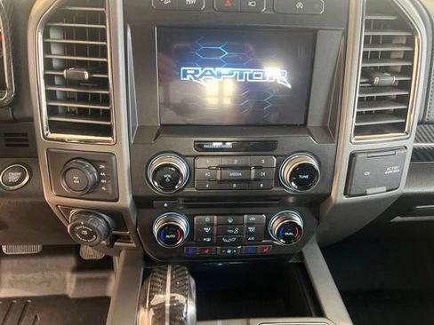 Used 2018 Ford F150 Raptor w/ Equipment Group 802A Luxury AWD/4WD image 21