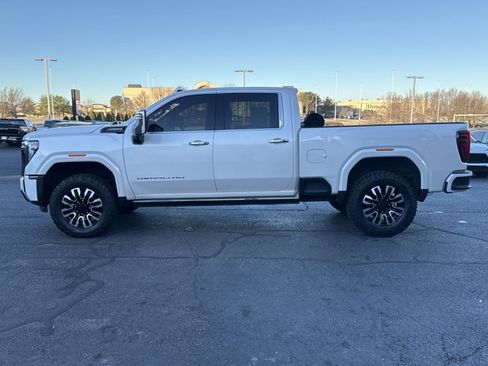Used 2024 GMC Sierra 3500 Denali Ultimate image 12