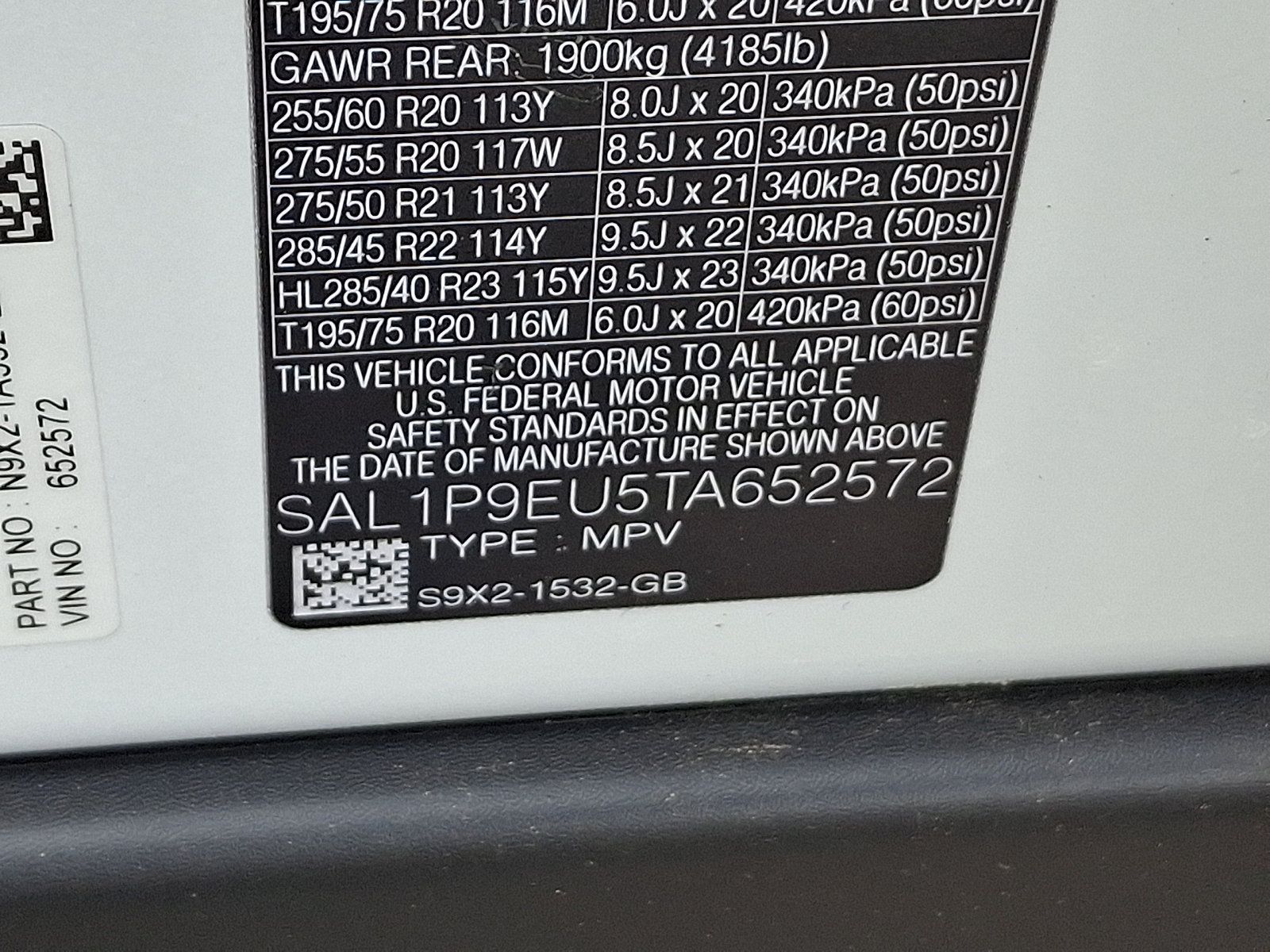 New 2026 Land Rover Range Rover Sport SE AWD/4WD image 18
